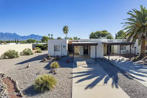 1319 S Desert Meadows Cir, Green Valley, AZ 85614