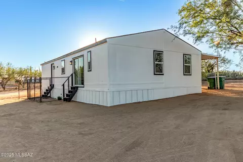 4091 E Swallowtail Ln, Tucson, AZ 85739