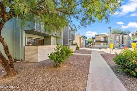 812 S Langley Ave #103, Tucson, AZ 85710