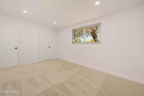 5202 E 24th St, Tucson, AZ 85711 photo 13