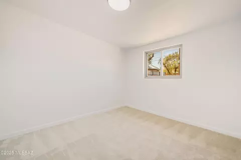 5202 E 24th St, Tucson, AZ 85711 photo 14