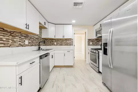 6921 S Vereda De Las Casitas, Tucson, AZ 85746