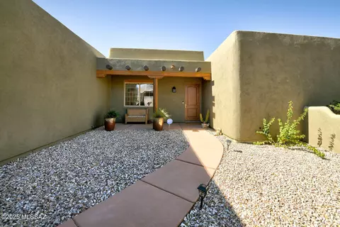 Exterior - 2425 N Cavalry Trl, Tucson, AZ 85749 photo 4 of 12