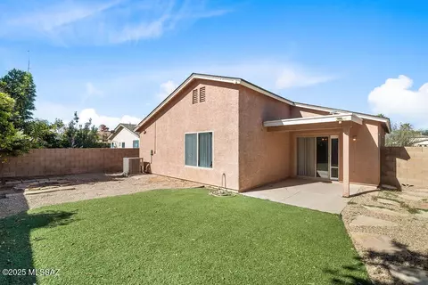 Exterior - 8838 E Mountain Spring Dr, Tucson, AZ 85747 photo 4 of 5