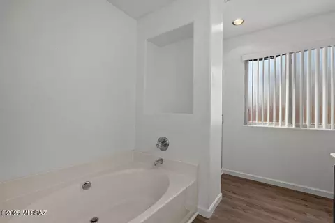 Bath - 8838 E Mountain Spring Dr, Tucson, AZ 85747 photo 3 of 3