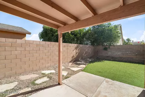 Exterior - 8838 E Mountain Spring Dr, Tucson, AZ 85747 photo 3 of 5