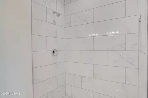 Bath - 441 N Vail View Rd, Vail, AZ 85641 photo 3 of 3