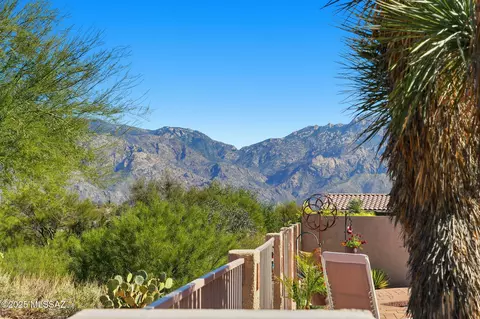 33 E Big Wash Pl, Oro Valley, AZ 85755
