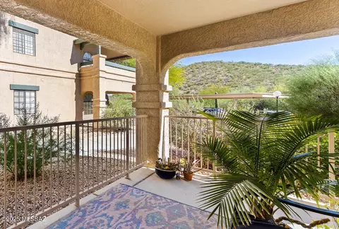 101 S Players Club Dr #1101, Tucson, AZ 85745
