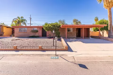 723 W Wheatridge Dr, Tucson, AZ 85704