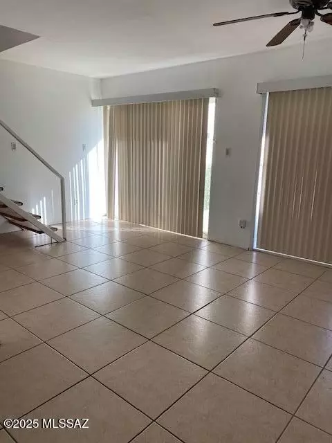 1439 S Jones Blvd #D5, Tucson, AZ 85713