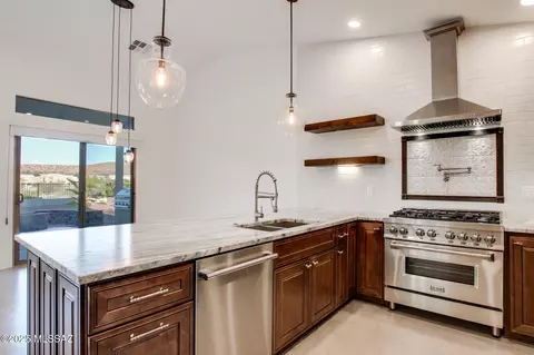 37790 S Desert Bluff Dr, Tucson, AZ 85739