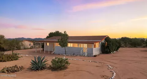 11935 S Amber Ann Ln, Tucson, AZ 85736