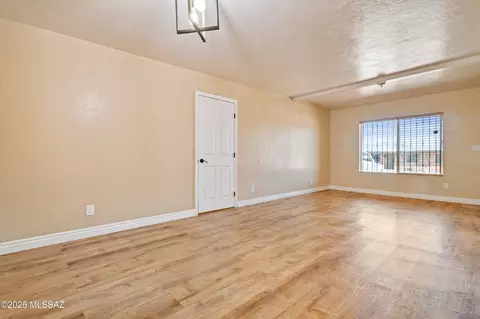Living - 2002 E Pinon Dr, Tucson, AZ 85706 photo 4 of 8