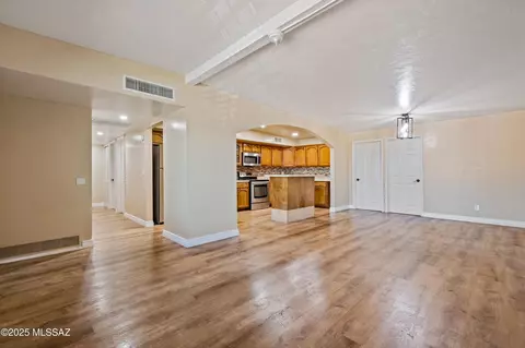 Living - 2002 E Pinon Dr, Tucson, AZ 85706 photo 2 of 8