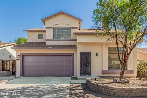 8494 N Winchester Creek Dr, Tucson, AZ 85742