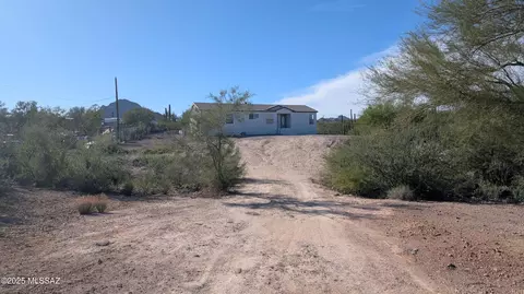 2614 S Thrasher Ave, Tucson, AZ 85713