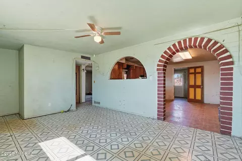 2519 Parkside Dr, Tucson, AZ 85713 photo 4