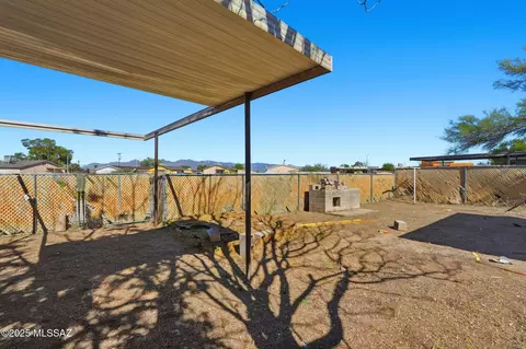 2519 Parkside Dr, Tucson, AZ 85713 photo 17