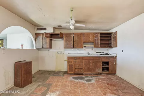 2519 Parkside Dr, Tucson, AZ 85713 photo 6