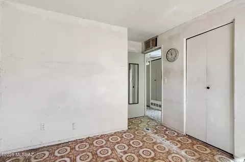 2519 Parkside Dr, Tucson, AZ 85713 photo 8