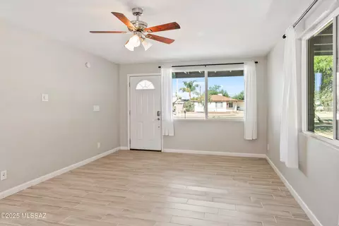 Living - 3014 E Beverly Dr, Tucson, AZ 85716 photo 1 of 2