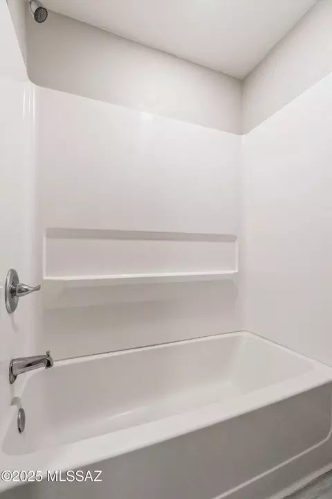 Bath - 3014 E Beverly Dr, Tucson, AZ 85716 photo 4 of 4