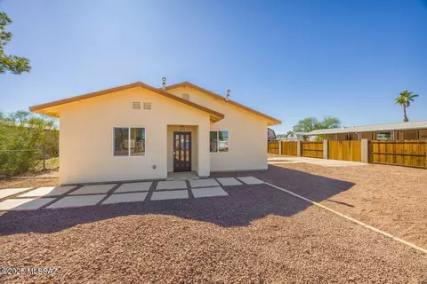 2661 W Jade St, Tucson, AZ 85705