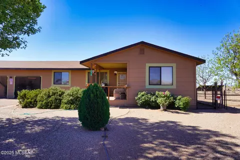 5215 E Sunizona Ave, Pearce, AZ 85625