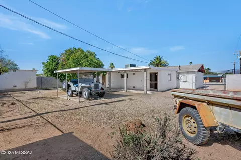 Exterior - 3370 E 25th St, Tucson, AZ 85713 photo 3 of 5