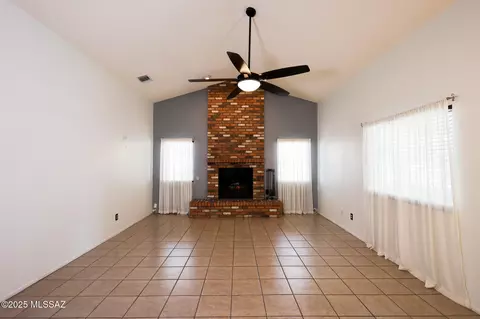 2849 W Wagon Wheels Dr, Tucson, AZ 85745
