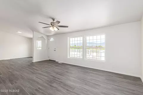 10055 S Big Thunder Dr, Vail, AZ 85641 photo 7