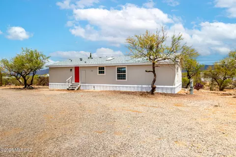 10055 S Big Thunder Dr, Vail, AZ 85641 photo 2