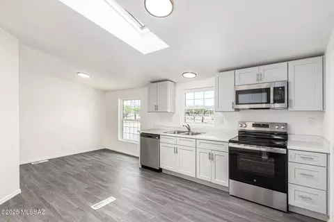 10055 S Big Thunder Dr, Vail, AZ 85641 photo 14