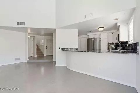 508 S Stephanie Loop, Tucson, AZ 85745 photo 11