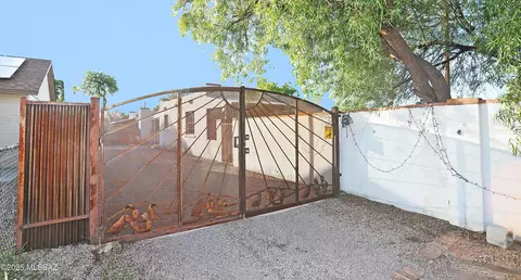 2749 N Cortez Pl, Tucson, AZ 85705