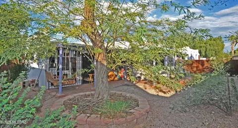 Exterior - 2749 N Cortez Pl, Tucson, AZ 85705 photo 6 of 11