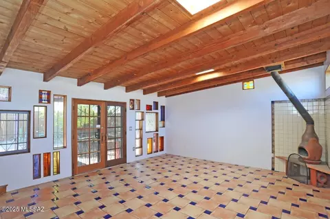 Living - 2749 N Cortez Pl, Tucson, AZ 85705 photo 1 of 1