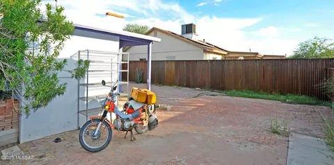 Exterior - 2749 N Cortez Pl, Tucson, AZ 85705 photo 11 of 11