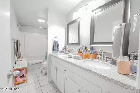 Bath - 7330 E 32nd St, Tucson, AZ 85710 photo 1 of 3