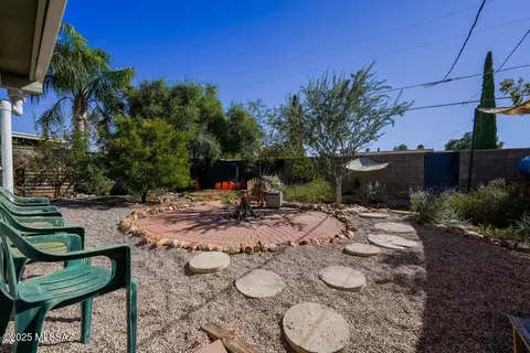 Exterior - 7330 E 32nd St, Tucson, AZ 85710 photo 3 of 4