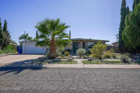 Exterior - 7330 E 32nd St, Tucson, AZ 85710 photo 2 of 4
