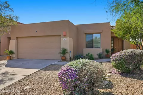 5533 N Little River Ln, Tucson, AZ 85704