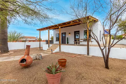 Exterior - 403 Elm St, Tucson, AZ 85705 photo 2 of 4