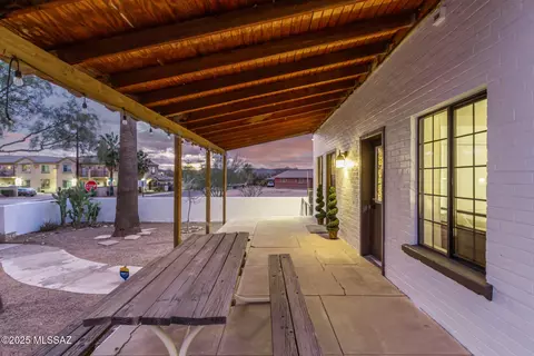 Exterior - 403 Elm St, Tucson, AZ 85705 photo 3 of 4
