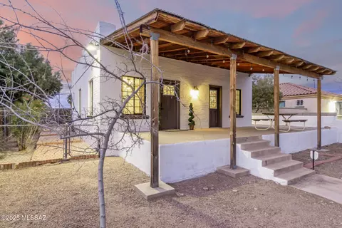 403 Elm St, Tucson, AZ 85705
