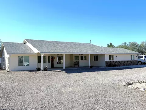 327 W Corral Dr, Saint David, AZ 85630
