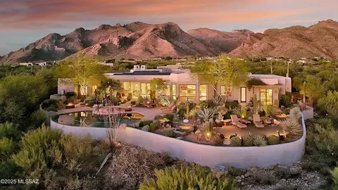 7569 N Mystic Canyon Dr, Tucson, AZ 85718