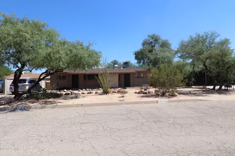 3026 N Flanwill Blvd, Tucson, AZ 85716