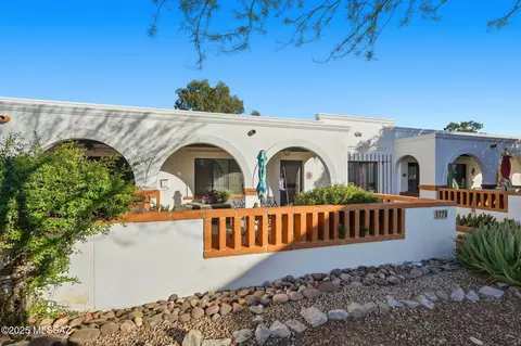 177 S Paseo Pena #B, Green Valley, AZ 85614